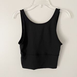 Lululemon Size 4 Black V Back Cropped Ribbed Workout Tank Top